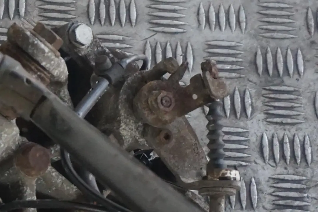 Zwrotnica wahacz tył N16 98HP do MINI Cabrio R57 o numerze 6795660 MINI Cabrio R57 Zwrotnica wahacz tył N16 98HP - SKU 6795660-4 - Numer Części 6795660