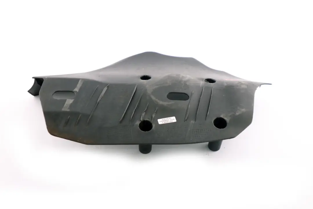 Guardabarros Trasero Tapa Wishbone Izquierda para BMW F20 F21 F30 F31 con número de pieza 6796137 BMW F20 F21 F30 F31 Guardabarros Trasero Tapa Wishbone Izquierda - SKU 6796137 - Número de pieza 6796137