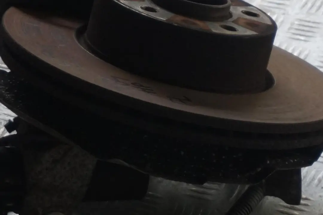 N47N Suspension Delantera Izquierda Spring Strut Leg para BMW E91 LCI Touring 320d con número de pieza 6796155 BMW E91 LCI Touring 320d N47N Suspension Delantera Izquierda Spring Strut Leg - SKU 6796155 - Número de pieza 6796155