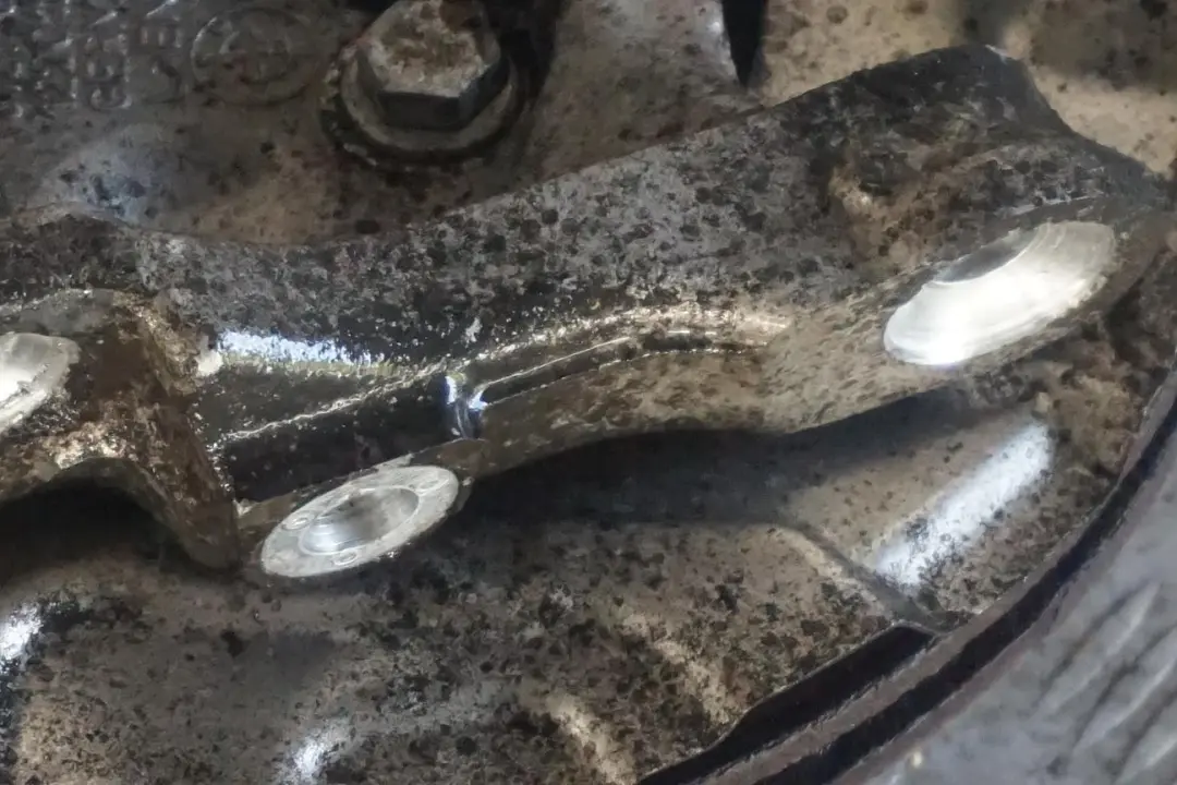 N47N 184PS M Sport Set Ammortizzatore Anteriore Sinistro per BMW E90 320d con numero di parte 6796159 BMW E90 320d N47N 184PS M Sport Set Ammortizzatore Anteriore Sinistro - SKU 6796159-1 - Numero di parte 6796159