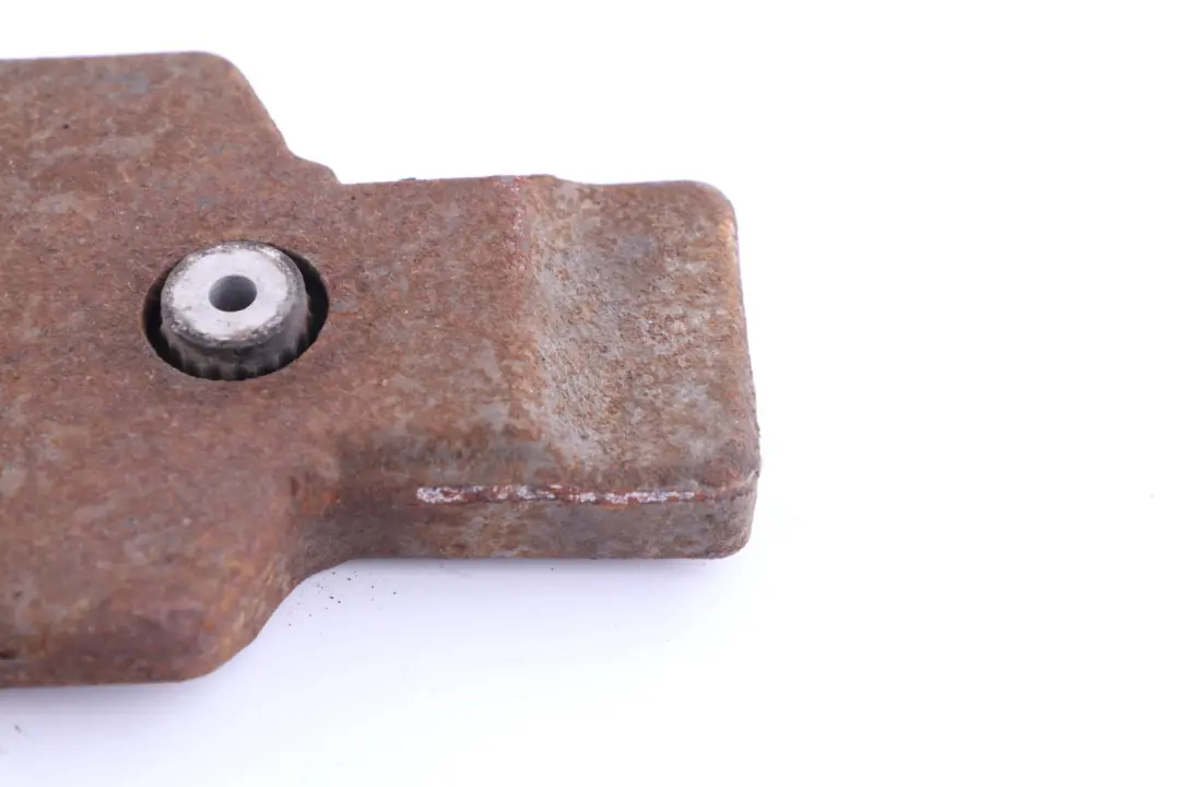 F43 Tłumik Drgań do BMW F20 F21 F30 F31 o numerze 6798890 BMW F20 F21 F30 F31 F43 Tłumik Drgań - SKU 6798890 - Numer Części 6798890