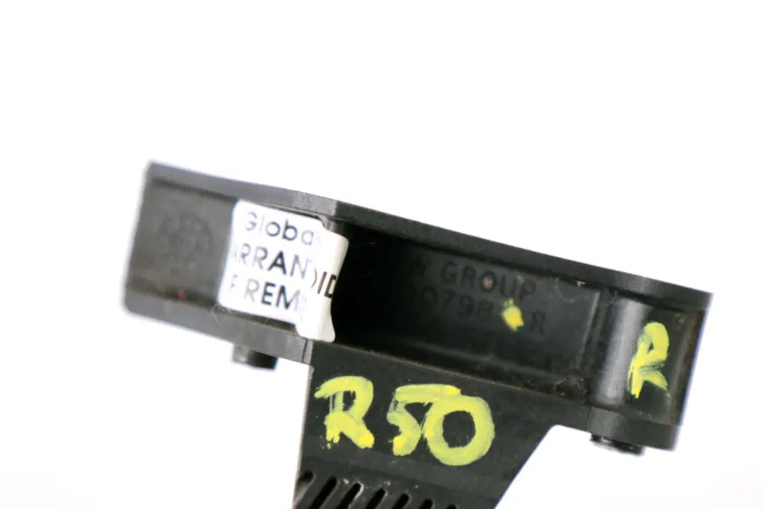 Prowadnica Mocowanie Maska Prawa do MINI R50 R52 R53 o numerze 6800798 MINI R50 R52 R53 Prowadnica Mocowanie Maska Prawa - SKU 6800798 - Numer Części 6800798