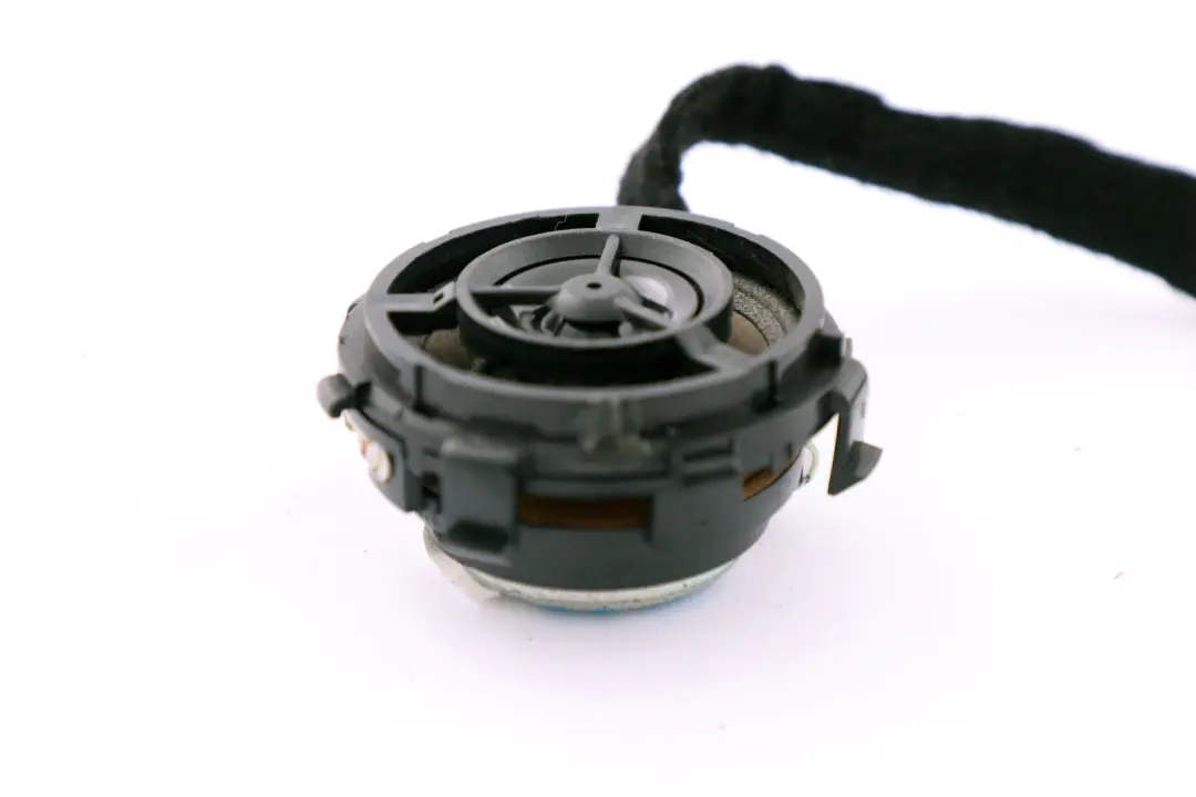 Harman Kardon Door Tweeter Speaker to Mini Cooper R50 R52 R53 with Part number 6801097 Mini Cooper R50 R52 R53 Harman Kardon Door Tweeter Speaker - SKU 6801097 - Part number 6801097