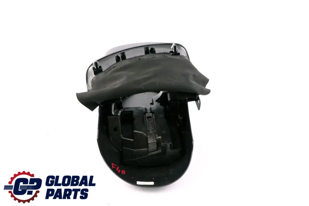 Copertura Rivestimento Colonna Sterzo Inferiore Nera per BMW F40 con numero di parte 6823255 BMW F40 Copertura Rivestimento Colonna Sterzo Inferiore Nera - SKU 6823255 - Numero di parte 6823255