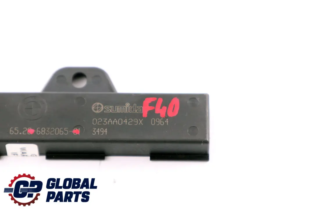 Interior Aerial Comfort Acces to BMW F40 with Part number 6832065 BMW F40 Interior Aerial Comfort Acces - SKU 6832065 - Part number 6832065