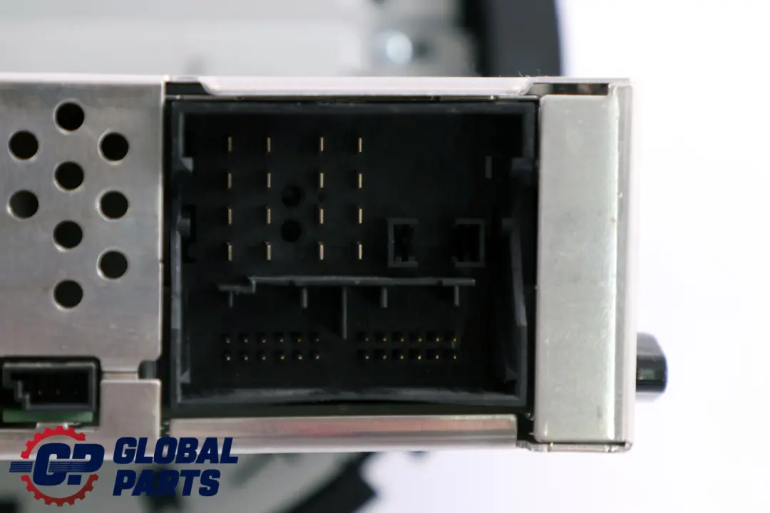 Radio CD Alpine für BMW Mini Cooper F54 F55 F56 F60 mit Teilenummer 6841603 BMW Mini Cooper F54 F55 F56 F60 Radio CD Alpine - SKU 6841603 - Teilenummer 6841603