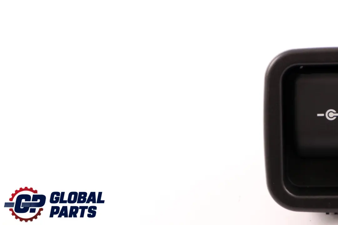 BMW E60 E81 E87 E90 E91 F20 F30 LCI Charging Socket Mount 7143111 - SKU 6843098 - Part number 6843098