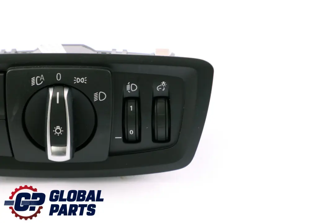 Control Element Light Headlight Switch to BMW F20 F21 F22 LCI with Part number 6847522 BMW F20 F21 F22 LCI Control Element Light Headlight Switch - SKU 6847522 - Part number 6847522