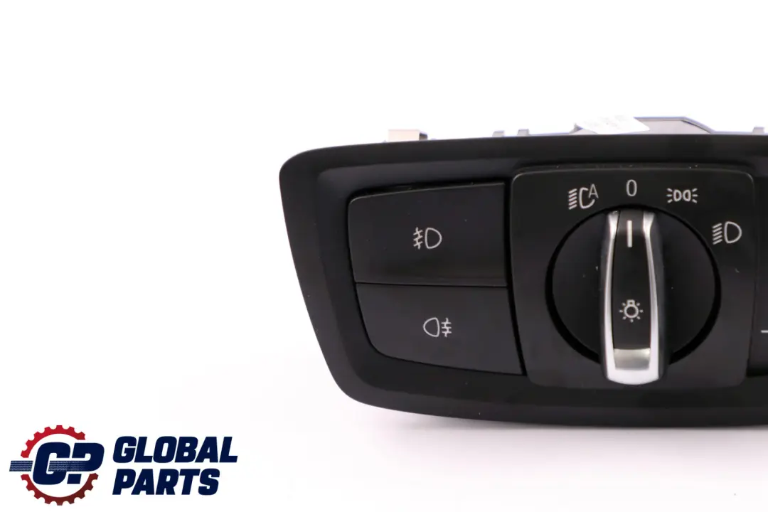 Interruttore Fari BMW F20 F21 F22 LCI Elemento Controllo Interruttore per con numero di parte 6847526 Interruttore Fari BMW F20 F21 F22 LCI Elemento Controllo Interruttore - SKU 6847526 - Numero di parte 6847526