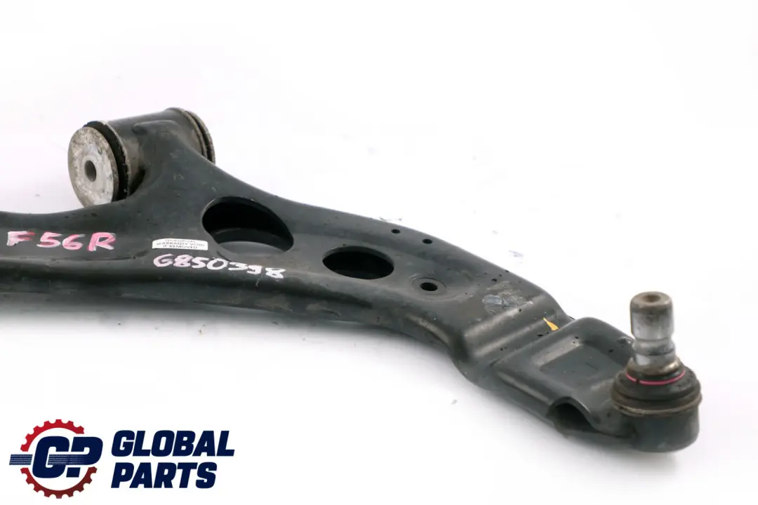 Braccio controllo Wishbone Supporto gomma Assale anteriore destro per Mini F55 F56 con numero di parte 6850398 Mini F55 F56 Braccio controllo Wishbone Supporto gomma Assale anteriore destro - SKU 6850398 - Numero di parte 6850398