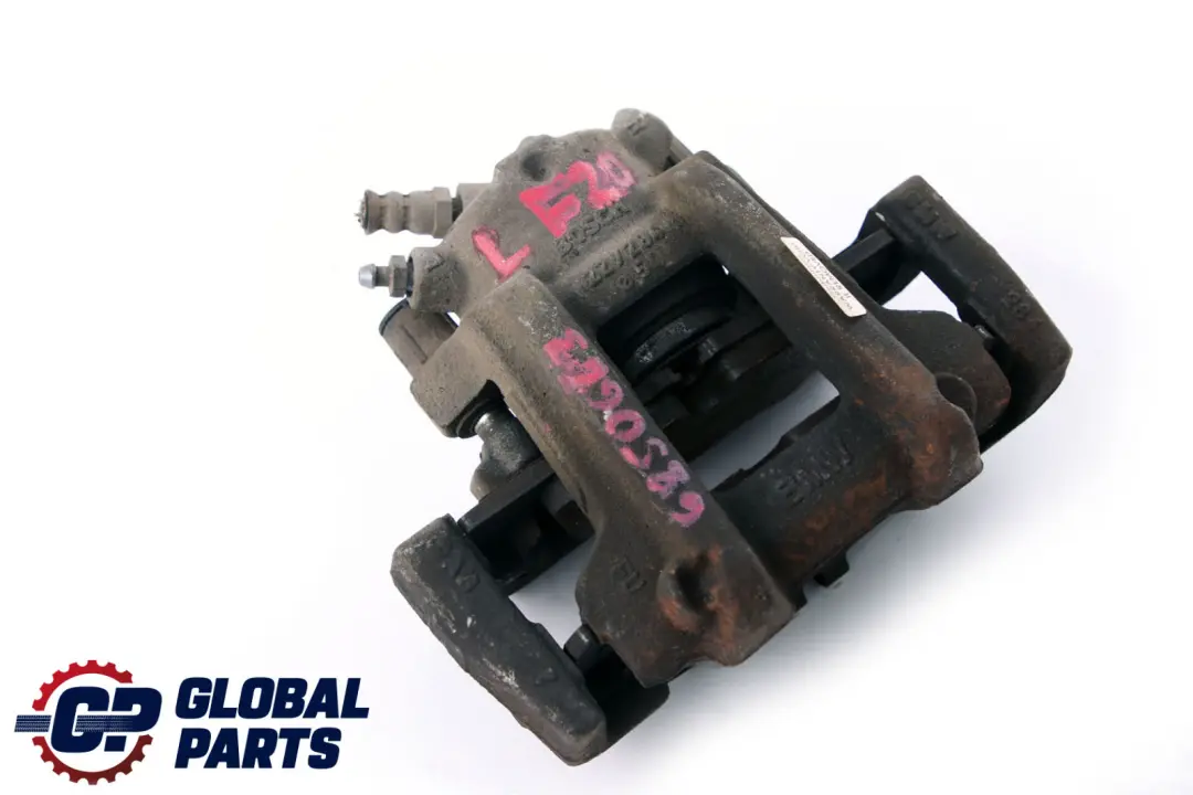 Bremssattelgehäuse Vorne Links für BMW F20 F21 F22 F23 mit Teilenummer 6850643 BMW F20 F21 F22 F23 Bremssattelgehäuse Vorne Links - SKU 6850643 - Teilenummer 6850643