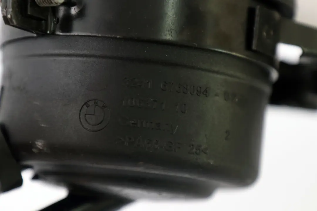 Ölbehälter CHF 11.S für BMW 1 3 er E81 E87 E90 mit Teilenummer 6851218 BMW 1 3 er E81 E87 E90 Ölbehälter CHF 11.S - SKU 6851218 - Teilenummer 6851218