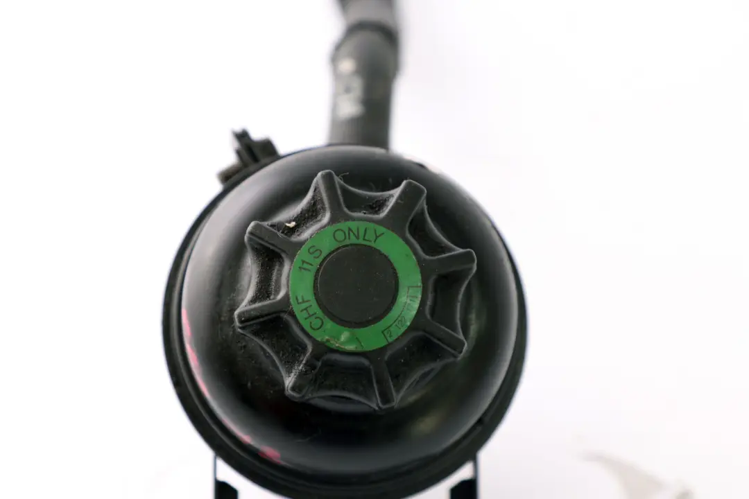 Ölbehälter CHF 11.S für BMW 1 3 er E81 E87 E90 mit Teilenummer 6851218 BMW 1 3 er E81 E87 E90 Ölbehälter CHF 11.S - SKU 6851218 - Teilenummer 6851218