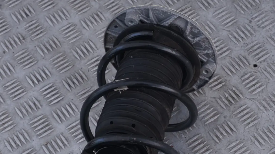Mini F55 Cooper SD B47 Front Right O/S Spring Strut Leg Brake Suspension - SKU 6852418 - Part number 6852418
