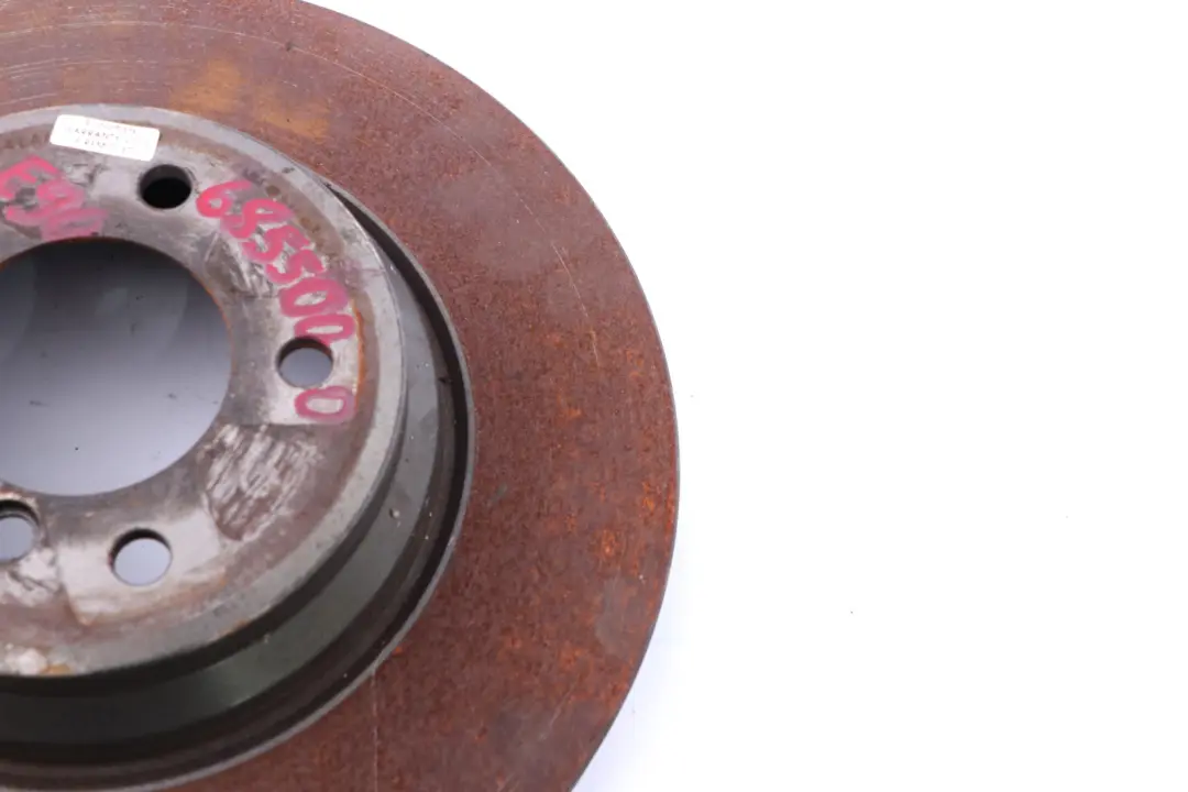 Tarcza hamulcowa przednia przód do BMW E90 E91 E92 o numerze 6855000 BMW E90 E91 E92 Tarcza hamulcowa przednia przód - SKU 6855000 - Numer Części 6855000