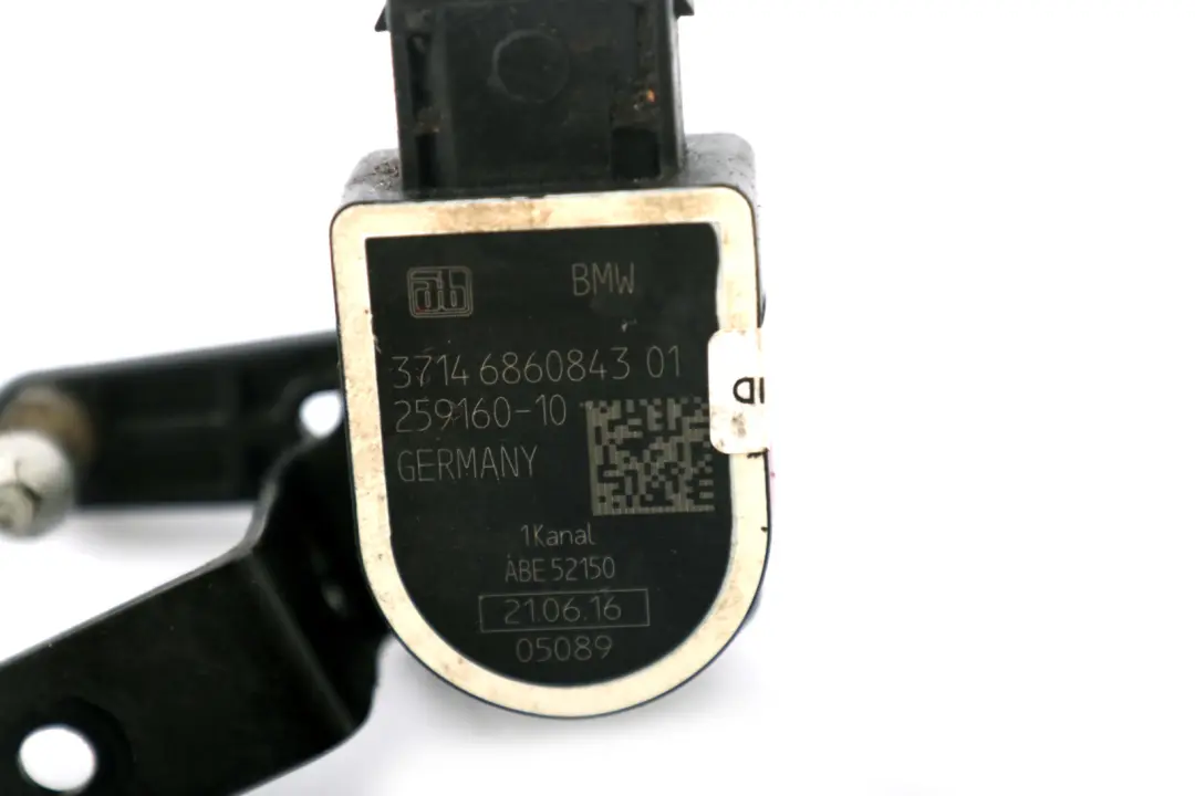Czujnik Poziomowania Świateł Przód Przednich do BMW F10 F20 F30 o numerze 6860843 BMW F10 F20 F30 Czujnik Poziomowania Świateł Przód Przednich - SKU 6860843 - Numer Części 6860843