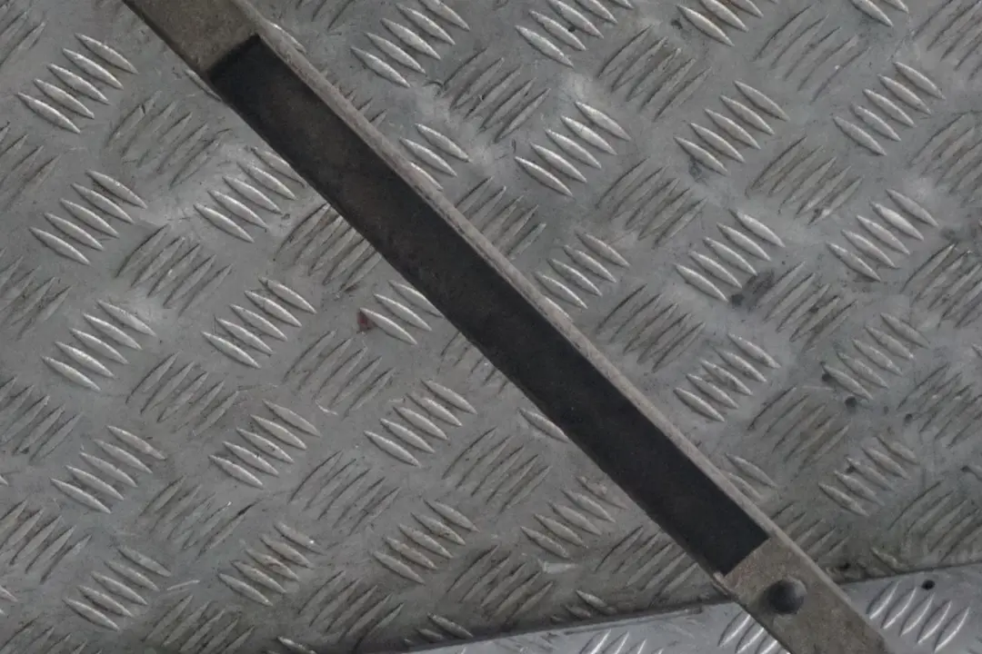 Eje Trasero Suspensión Tensión Puntal Soporte para BMW 3 F31 LCI F34 GT con número de pieza 6861811 BMW 3 F31 LCI F34 GT Eje Trasero Suspensión Tensión Puntal Soporte - SKU 6861811 - Número de pieza 6861811