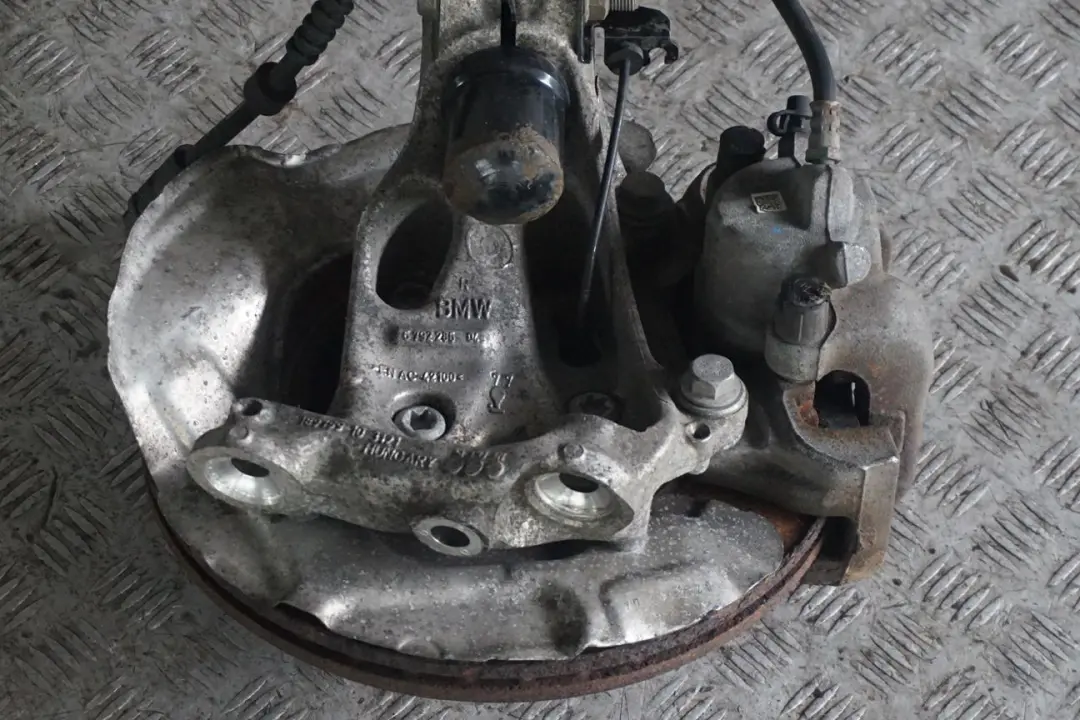 N47N Front Right O/S Suspension Leg Spring Strut Axle Hub to BMW 2 Series F22 220d with Part number 6862171 BMW 2 Series F22 220d N47N Front Right O/S Suspension Leg Spring Strut Axle Hub - SKU 6862171 - Part number 6862171