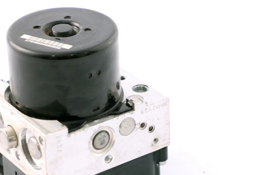 ABS DSC Hydroaggregat 6862246 für BMW 1 2 3 er F20 F21 F22 F30 mit Teilenummer 2460453 BMW 1 2 3 er F20 F21 F22 F30 ABS DSC Hydroaggregat 6862246 - SKU 6862247 - Teilenummer 2460453