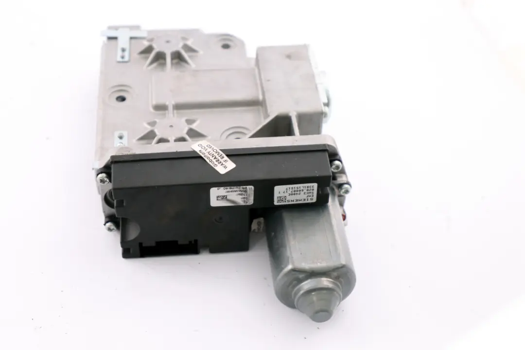 Parkbremsmotor Notbetätigung Steuergerät 6760702 für BMW 7 er E65 mit Teilenummer 6862906 BMW 7 er E65 Parkbremsmotor Notbetätigung Steuergerät 6760702 - SKU 6862906 - Teilenummer 6862906