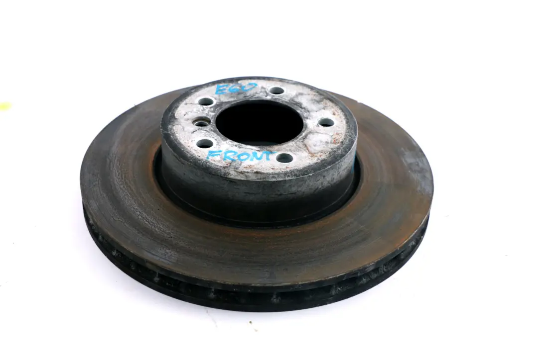 Freno Ventilato Frontale per BMW E60 E61 E63 E64 Disco con numero di parte 6864906 BMW E60 E61 E63 E64 Disco Freno Ventilato Frontale - SKU 6864906-1 - Numero di parte 6864906