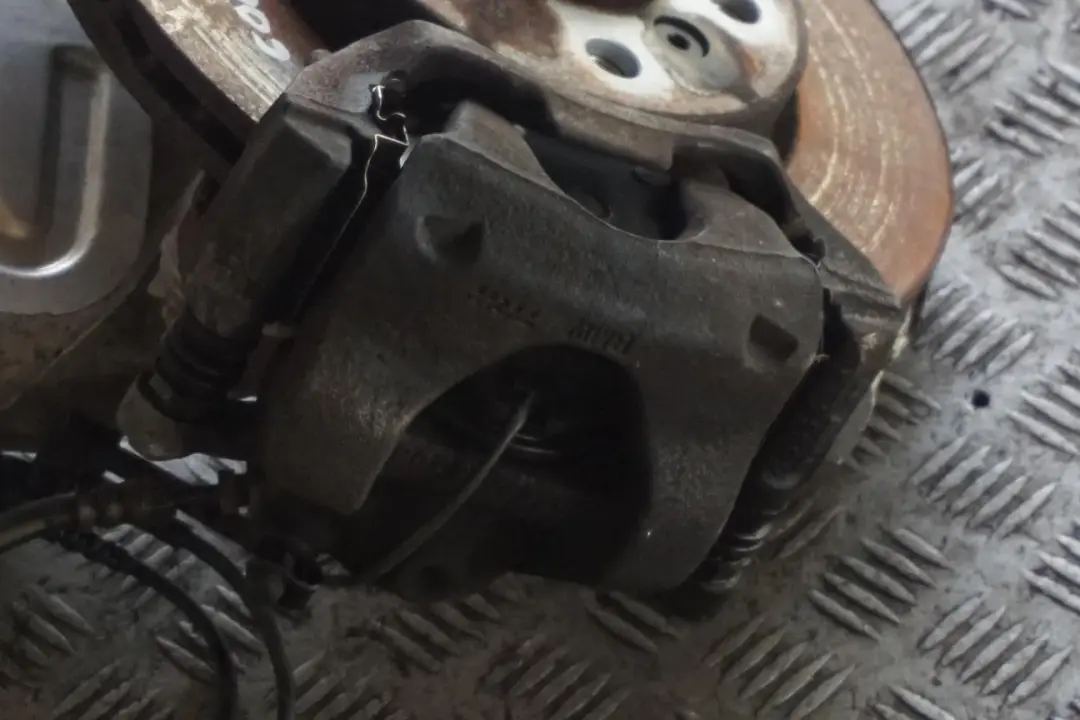 B38 1.5 136hp Front Left N/S Leg Brake Suspension Hub to Mini Cooper F55 with Part number 6870817 Mini Cooper F55 B38 1.5 136hp Front Left N/S Leg Brake Suspension Hub - SKU 6870817 - Part number 6870817