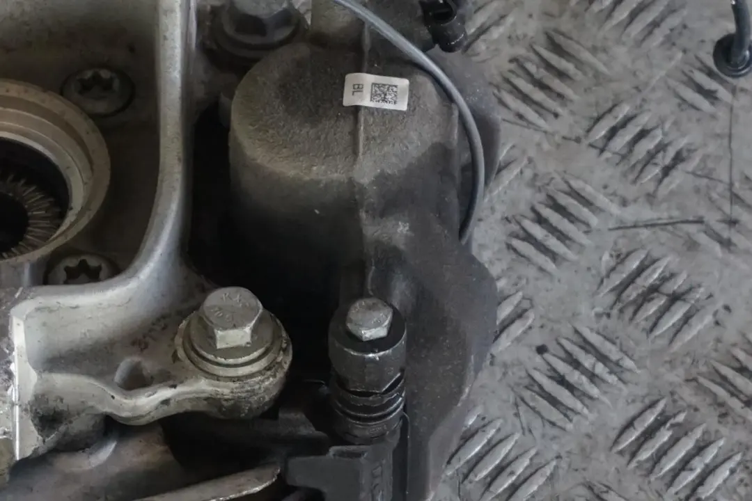 Mini Cooper F55 B38 1.5 136hp Anteriore Sinistra Gamba Freno Sospensione Mozzo - SKU 6870817 - Numero di parte 6870817
