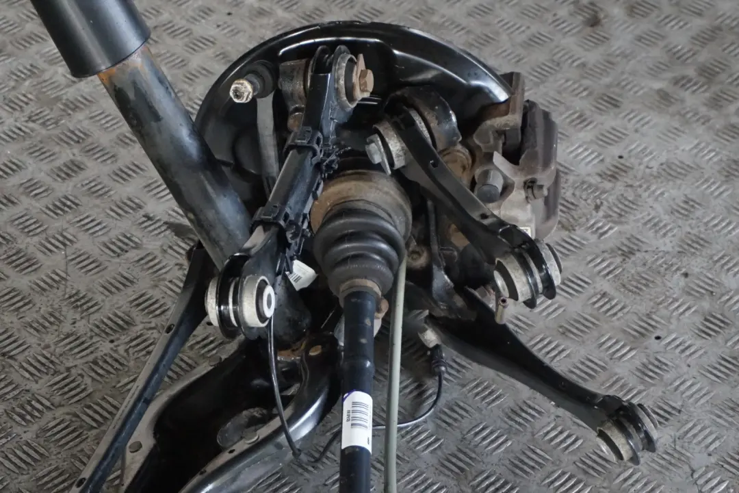 Left N/S Leg Spring Strut Hub Caliper to BMW 1 Series F20 116d ed Rear with Part number 6873724 BMW 1 Series F20 116d ed Rear Left N/S Leg Spring Strut Hub Caliper - SKU 6873724 - Part number 6873724