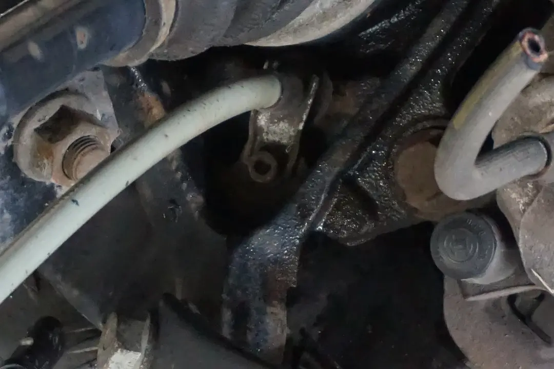 Left N/S Leg Spring Strut Hub Caliper to BMW 1 Series F20 116d ed Rear with Part number 6873724 BMW 1 Series F20 116d ed Rear Left N/S Leg Spring Strut Hub Caliper - SKU 6873724 - Part number 6873724