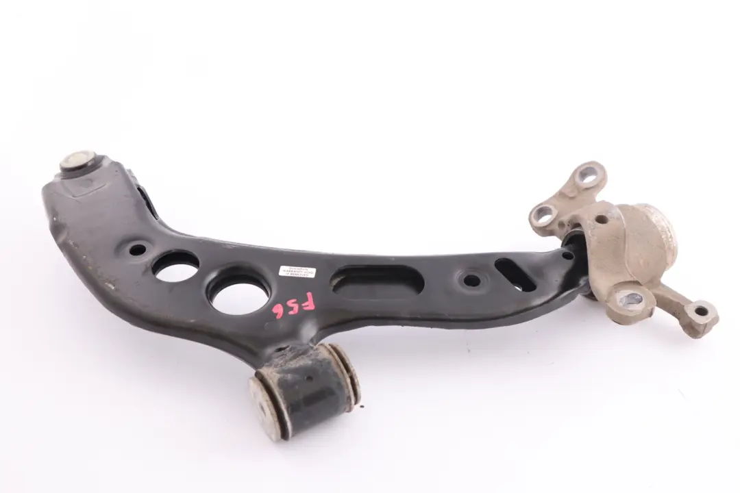 Wahacz Dolny Dół Lewy do Mini Cooper F55 F56 F57 o numerze 6879841 Mini Cooper F55 F56 F57 Wahacz Dolny Dół Lewy - SKU 6879841 - Numer Części 6879841