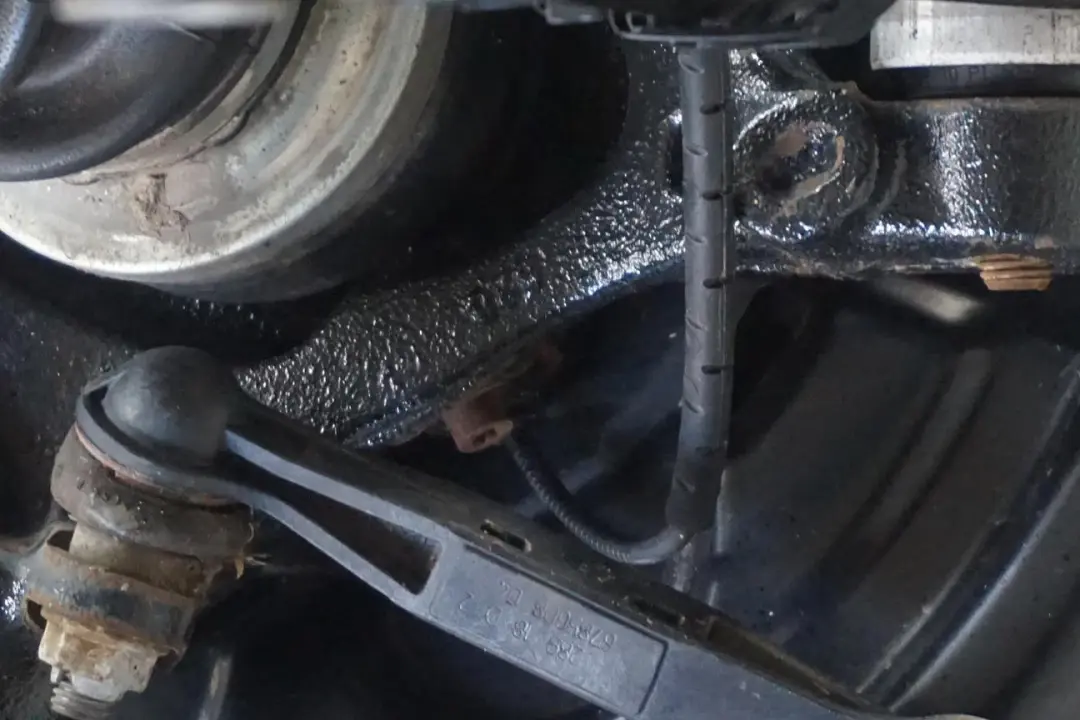 M140i M Sport Rear Right O/S Suspension Leg Axle Brake Disc Hub to BMW 1 F20 with Part number 6880945 BMW 1 F20 M140i M Sport Rear Right O/S Suspension Leg Axle Brake Disc Hub - SKU 6880945-1 - Part number 6880945