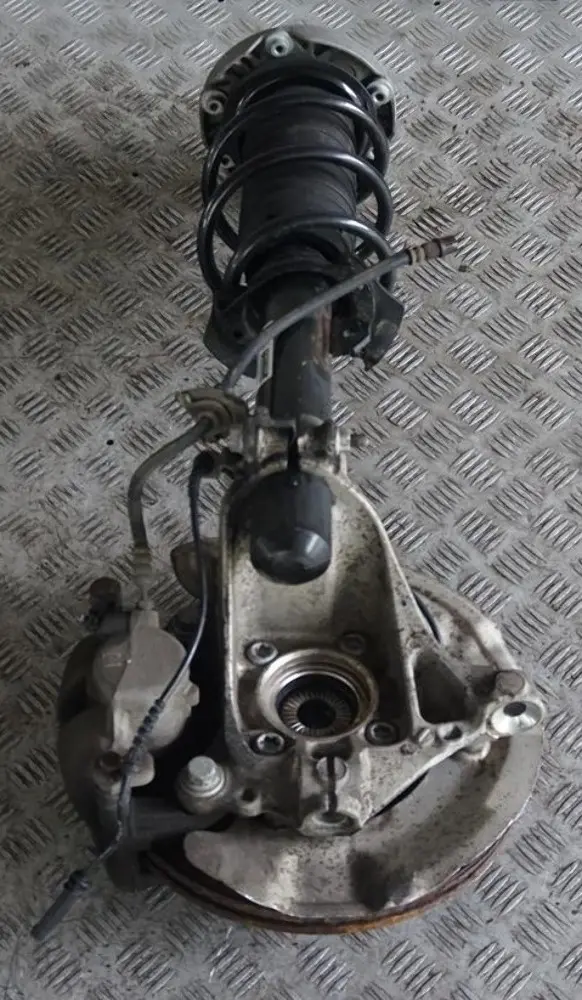 BMW X1 F48 18d B47 Front Right O/S Spring Strut Leg Suspension Brake Disc - SKU 6886754 - Part number 6886754