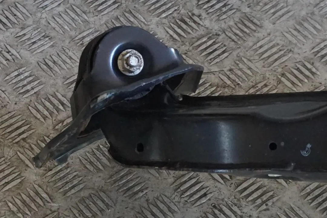 BMW X1 Seria F48 18d B47 Zwrotnica Piasta Tarcza Hamulcowa Tylny Prawy - SKU 6898964-1 - Numer Części 6898964