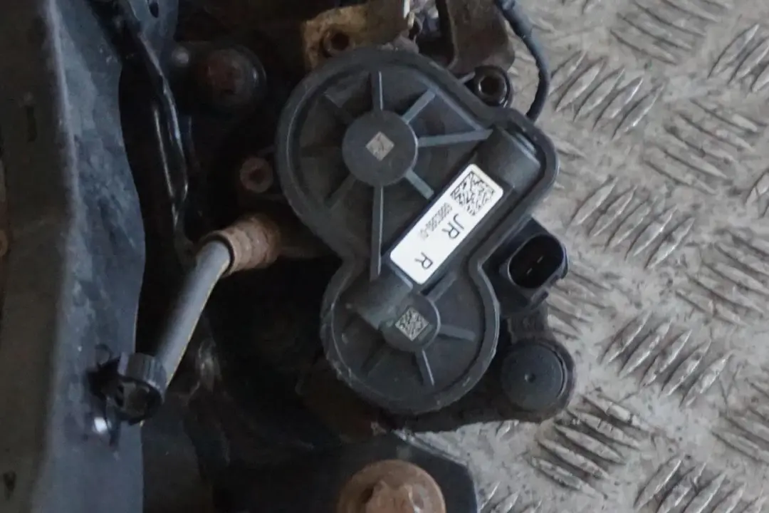 BMW F48 18d B47 Trasera Derecha O / S Suspension Pierna Hub Disco De Freno - SKU 6898964-1 - Número de pieza 6898964