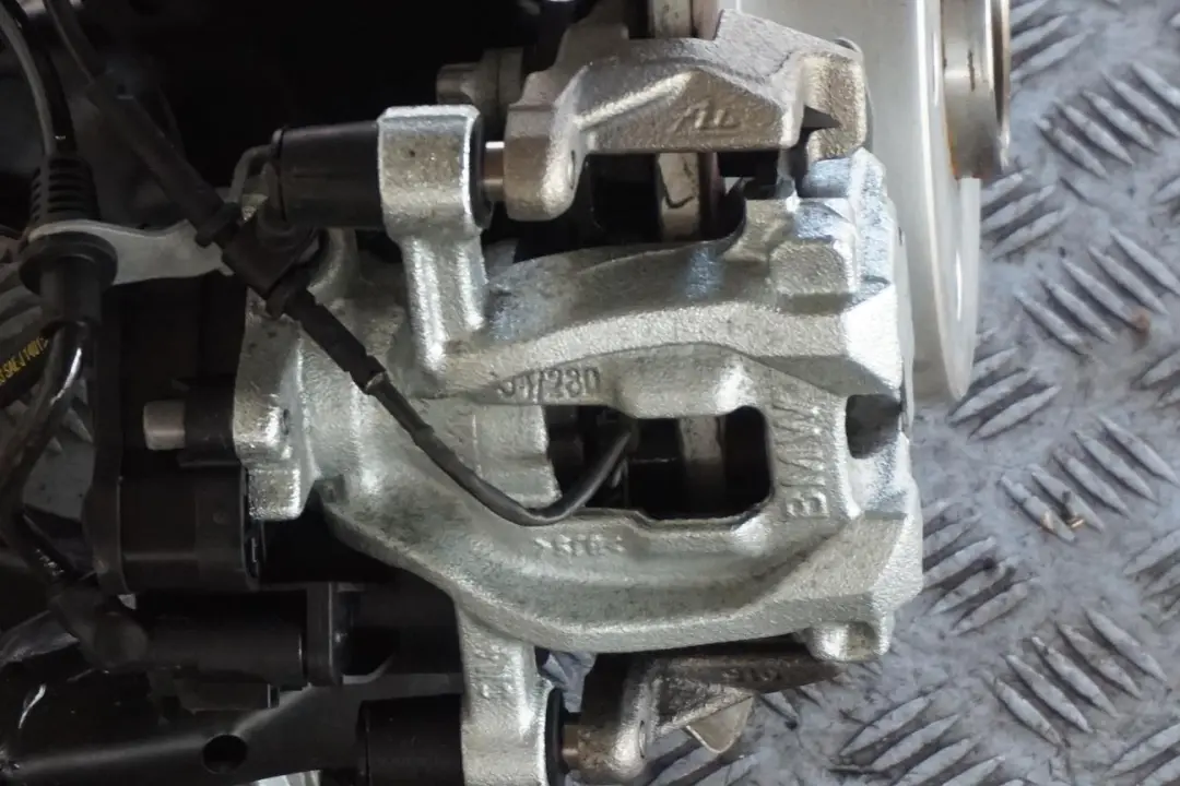 BMW 1 er F40 118i B38C Längslenker Radträger Schwenklager Hinten Rechts - SKU 6898964 - Teilenummer 6898964