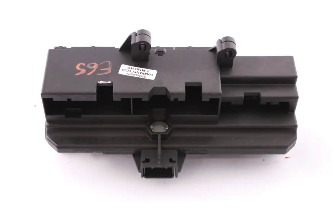 Distributore di Corrente 6113 per BMW E65 E66 con numero di parte 6900582 BMW E65 E66 Distributore di Corrente 6113 - SKU 6900582 - Numero di parte 6900582