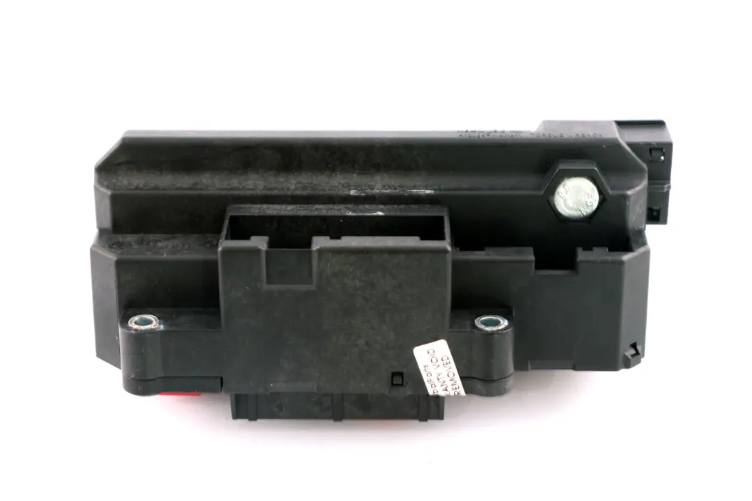Distribution Box to BMW E65 E66 Power with Part number 6900583 BMW E65 E66 Power Distribution Box - SKU 6900583 - Part number 6900583