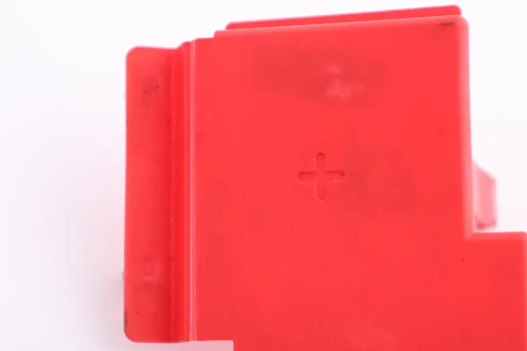 Base B Positive Battery Terminal Cover Compartmen to BMW X3 Z4 Series E83 E85 E86 with Part number 6901269 BMW X3 Z4 Series E83 E85 E86 Base B Positive Battery Terminal Cover Compartmen - SKU 6901269 - Part number 6901269