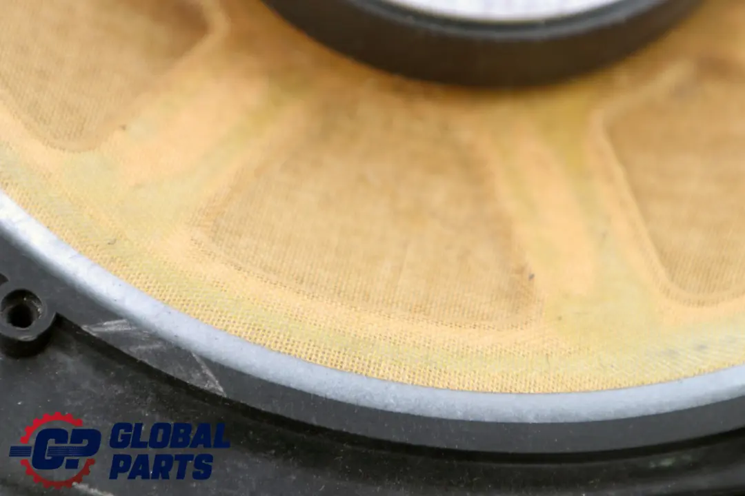 Altoparlante centrale sinistro HiFi-System HAES per BMW E65 E66 E67 con numero di parte 6901323 BMW E65 E66 E67 Altoparlante centrale sinistro HiFi-System HAES - SKU 6901323 - Numero di parte 6901323