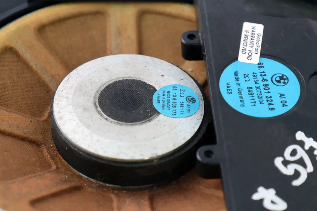 Central Bass Speaker Right O/S HiFi-System HAES to BMW 7 Series E65 E66 with Part number 6901324 BMW 7 Series E65 E66 Central Bass Speaker Right O/S HiFi-System HAES - SKU 6901324 - Part number 6901324