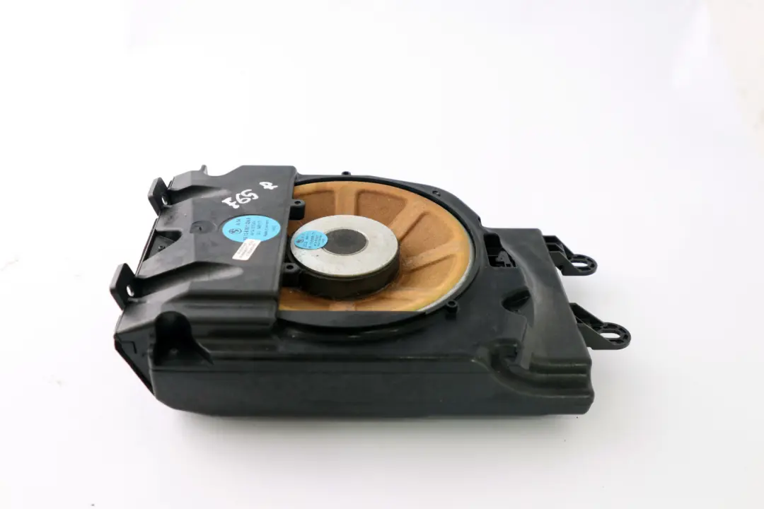 Altavoz central graves derecho HiFi-System HAES para BMW E65 E66 con número de pieza 6901324 BMW E65 E66 Altavoz central graves derecho HiFi-System HAES - SKU 6901324 - Número de pieza 6901324