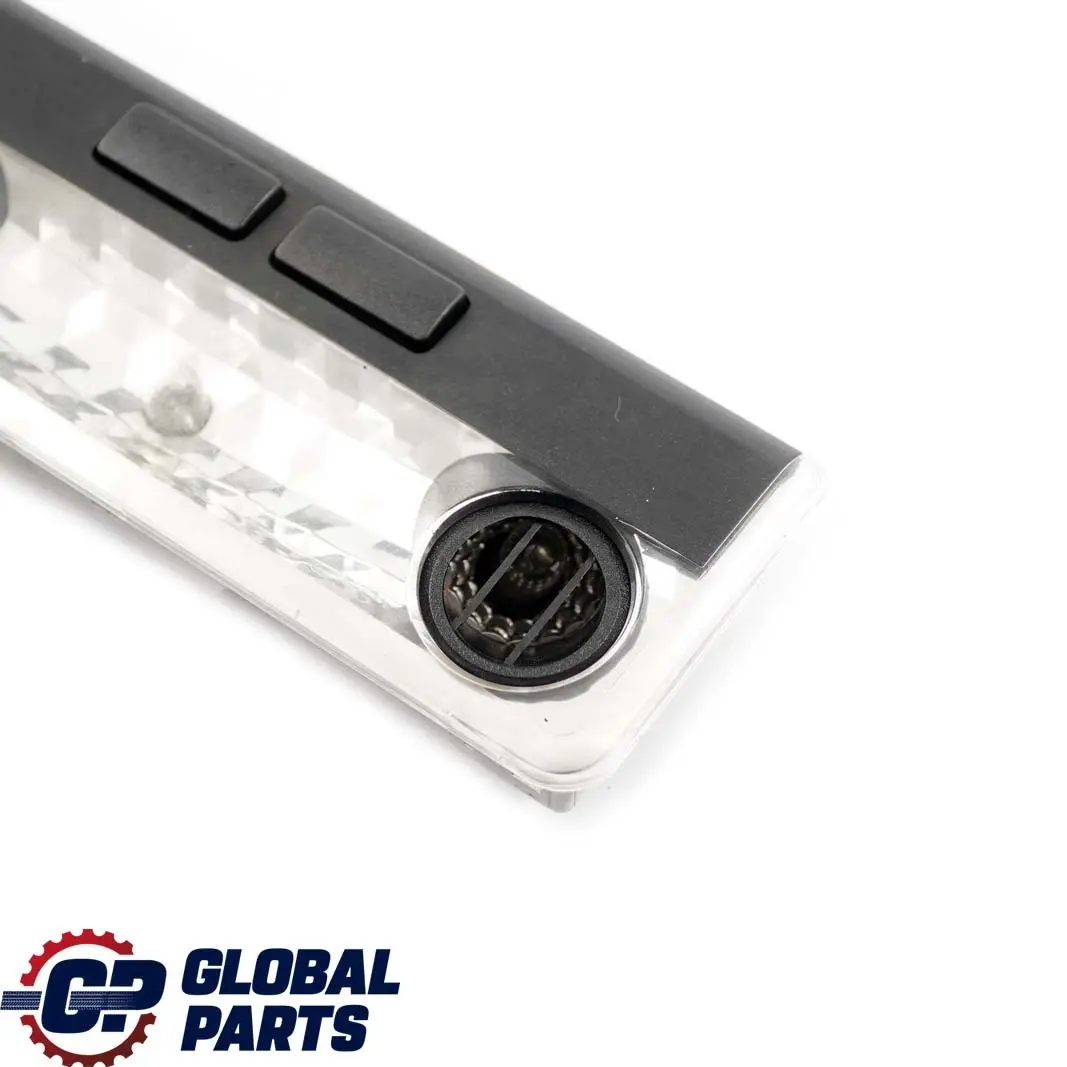 Lampe de Lecture Interieure Arriere Centre pour BMW E46 à propos du numéro de pièce 6901478 BMW E46 Lampe de Lecture Interieure Arriere Centre - SKU 6901478 - Numéro de pièce 6901478