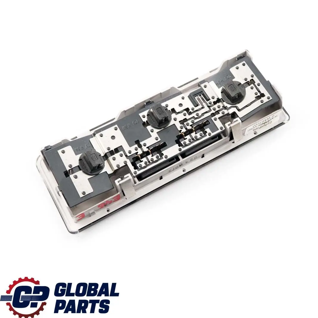Innenleseleuchte Hinten Mitte für BMW 3 er E46 mit Teilenummer 6901478 BMW 3 er E46 Innenleseleuchte Hinten Mitte - SKU 6901478 - Teilenummer 6901478