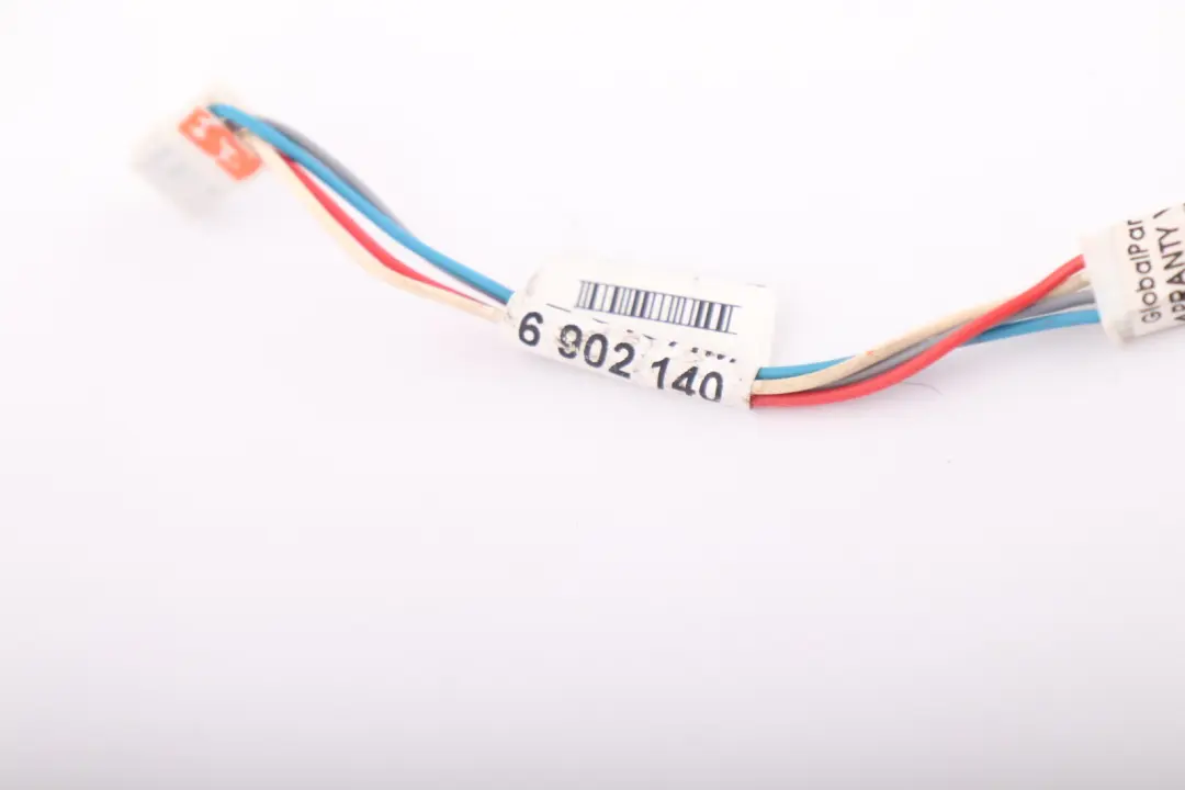 Adapter Airbag Module to BMW X3 X5 Series E53 E83 with Part number 6902140 BMW X3 X5 Series E53 E83 Adapter Airbag Module - SKU 6902140 - Part number 6902140