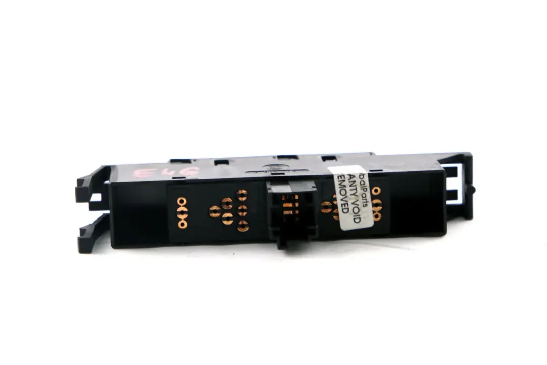 Fold Driver Side O/S Window Lifter Switch Unit to BMW 3 Series E46 Power with Part number 6902175 BMW 3 Series E46 Power Fold Driver Side O/S Window Lifter Switch Unit - SKU 6902175 - Part number 6902175