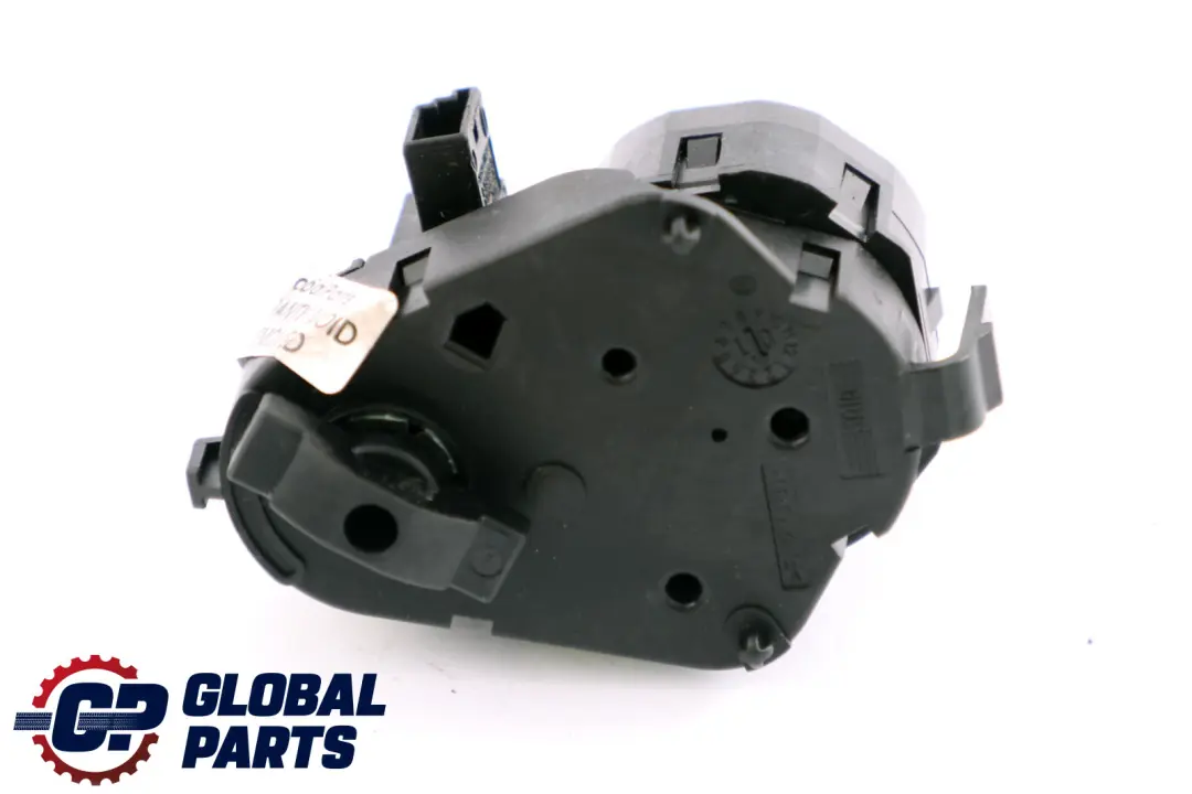 Actuator Defroster Flaps to BMW 5 X5 Series E39 E53 with Part number 64116902698 BMW 5 X5 Series E39 E53 Actuator Defroster Flaps - SKU 6902698 - Part number 64116902698