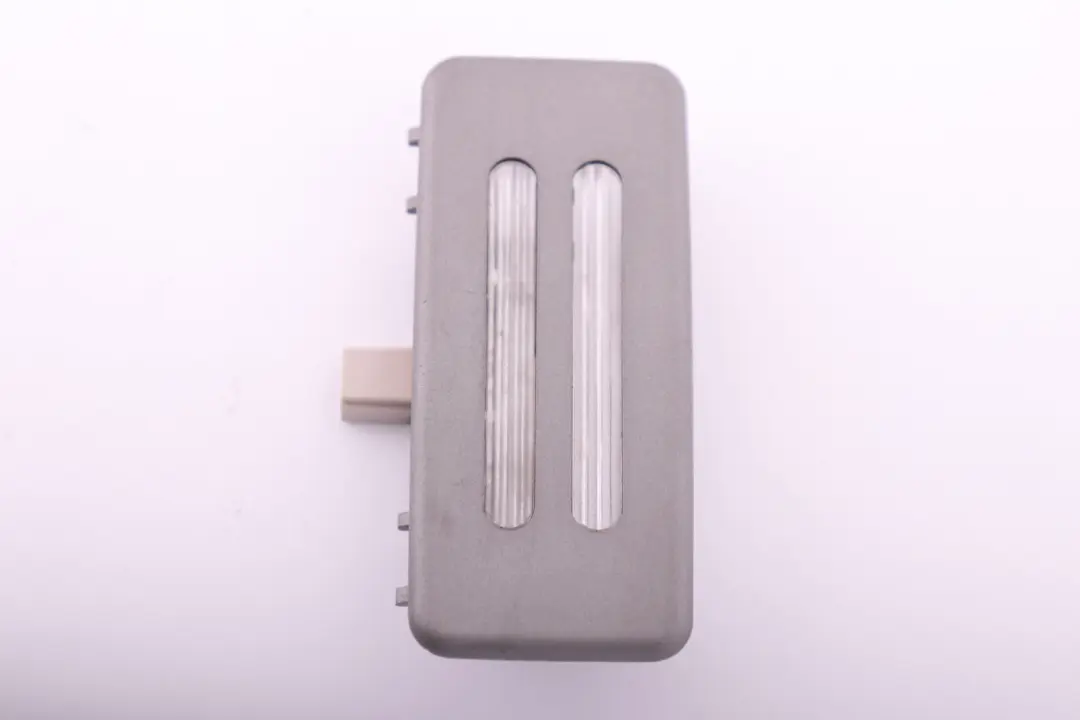 Espejo Luz Delantera Gris para BMW E65 E66 E67 con número de pieza 6902972 BMW E65 E66 E67 Espejo Luz Delantera Gris - SKU 6902972 - Número de pieza 6902972