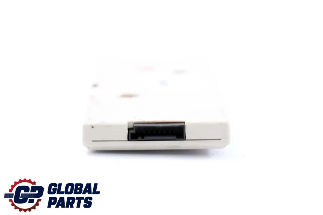 Antennenverstärker Diversity für BMW 7 er E65 E66 mit Teilenummer 6933665 BMW 7 er E65 E66 Antennenverstärker Diversity - SKU 6903458 - Teilenummer 6933665