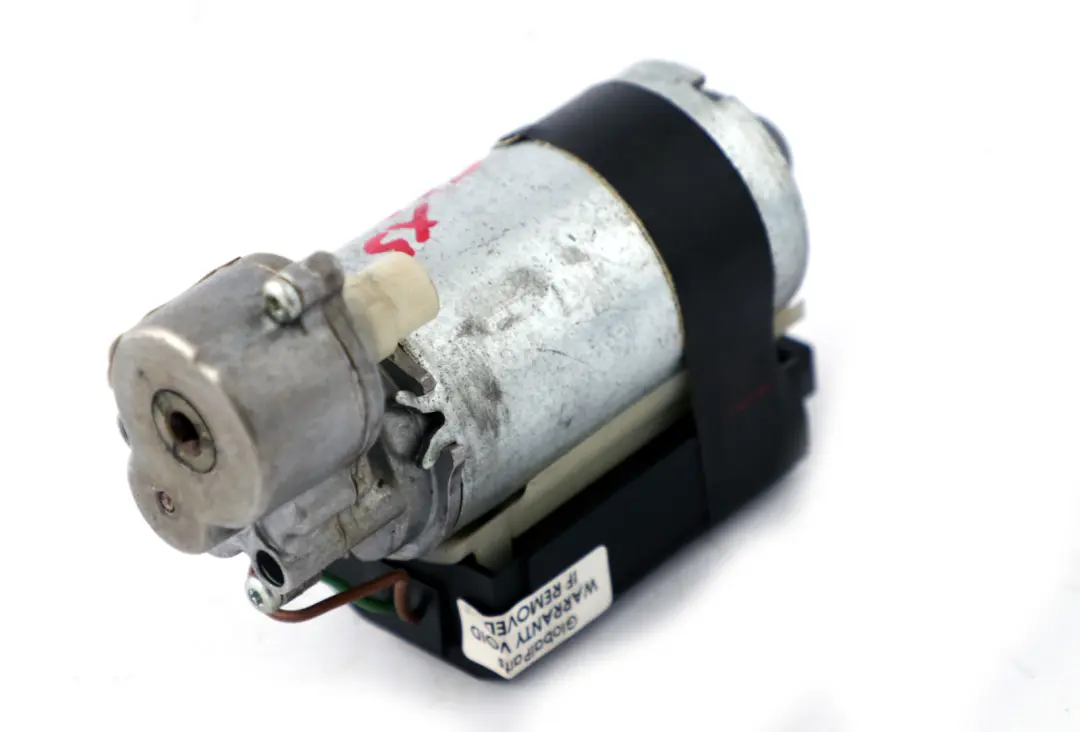 Steering Column Horizontal Adjustment Motor to BMW X5 Series E53 Electric with Part number 6903945 BMW X5 Series E53 Electric Steering Column Horizontal Adjustment Motor - SKU 6903945 - Part number 6903945