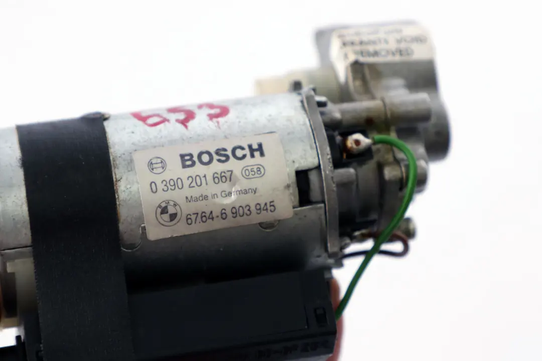 Steering Column Horizontal Adjustment Motor to BMW X5 E53 Electric with Part number 6903945 BMW X5 E53 Electric Steering Column Horizontal Adjustment Motor - SKU 6903945 - Part number 6903945